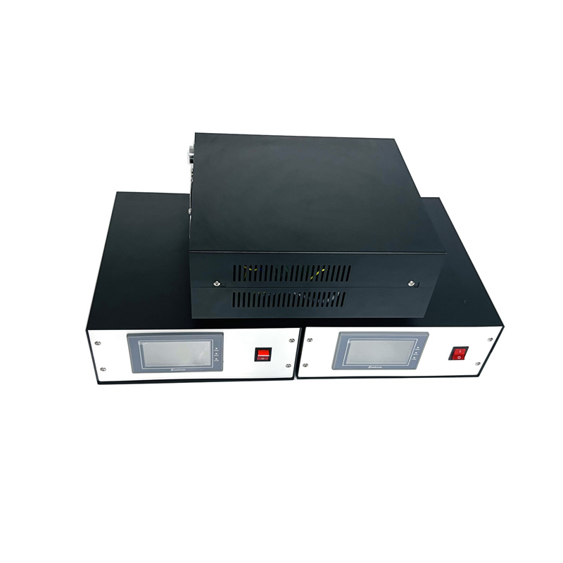 1800W 20KHZ Power Supply Ultrasonic Welding Generator For Industrial Ultrasonic Welding Machine
